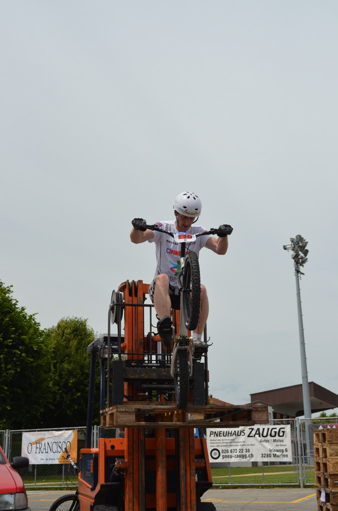 stunt%20(129)