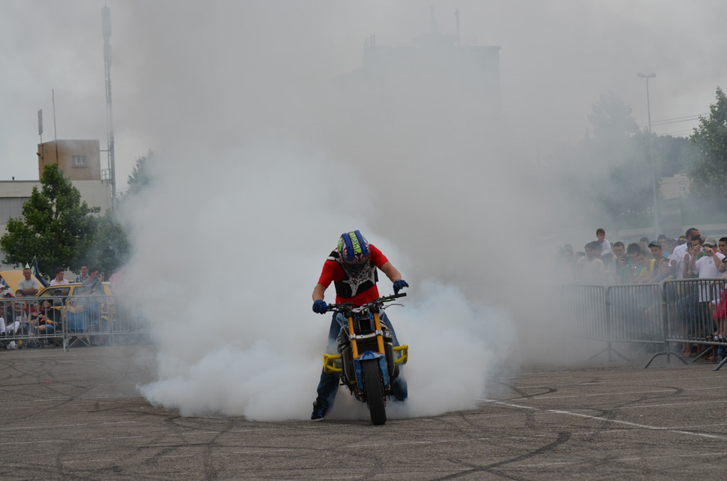stunt%20(140)