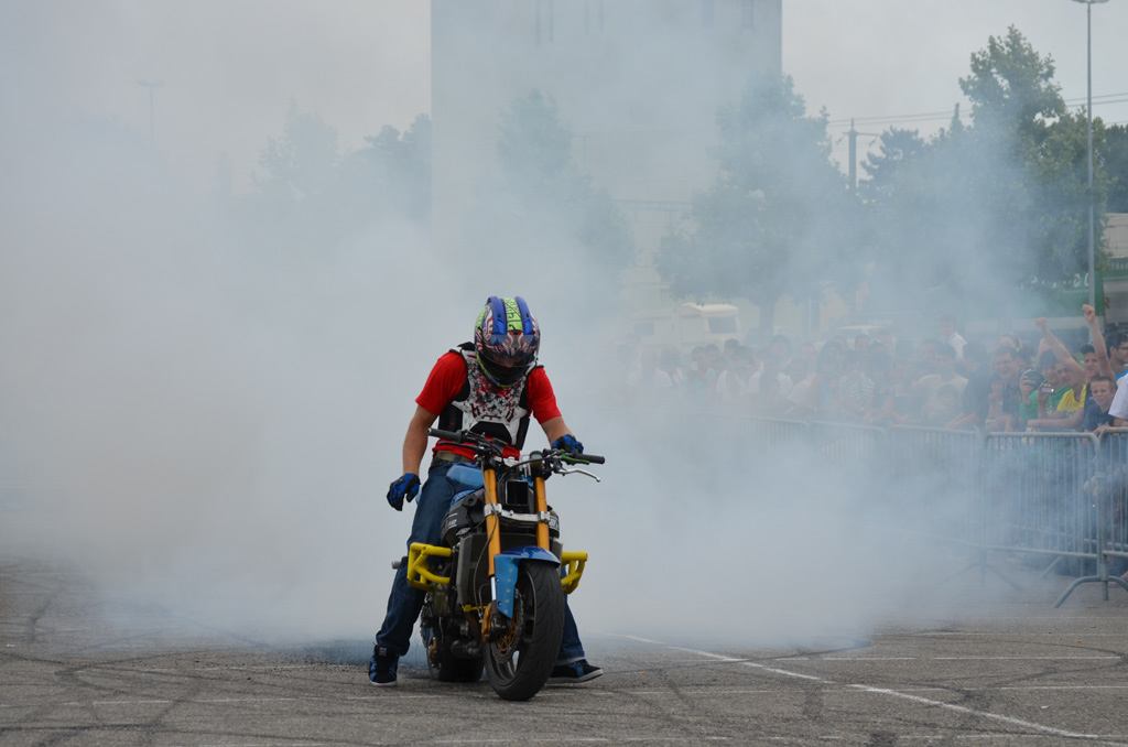 stunt%20(143)