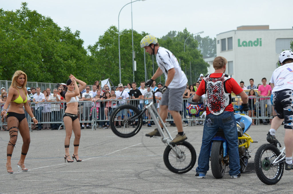 stunt%20(160)
