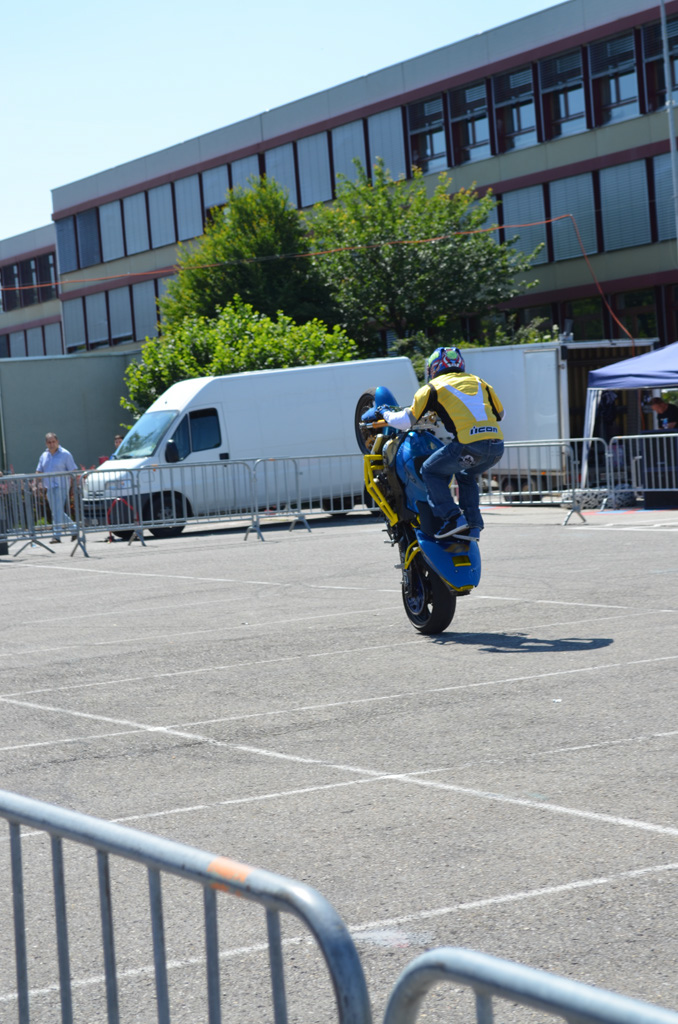 stunt%20(165)