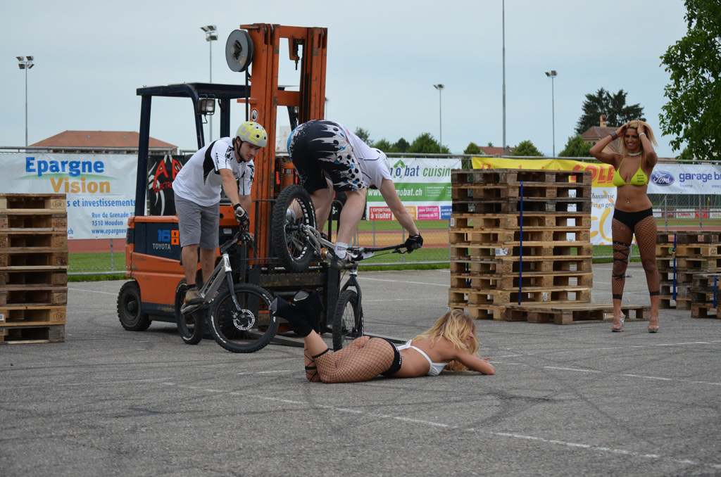 stunt%20(187)