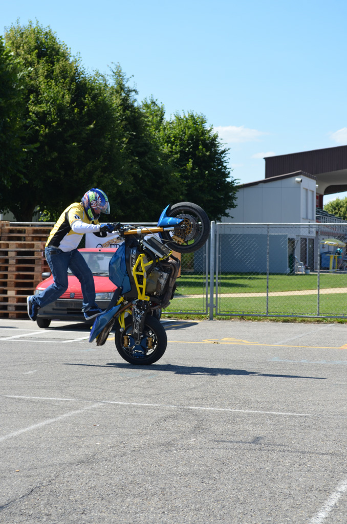 stunt%20(194)
