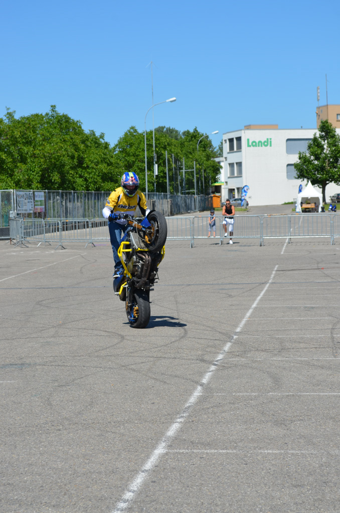 stunt%20(198)