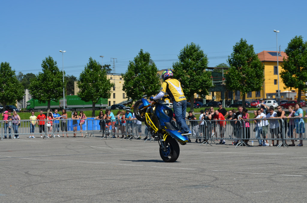 stunt%20(223)