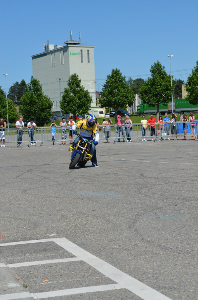 stunt%20(226)