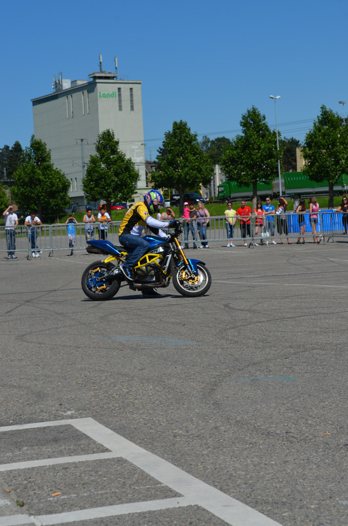 stunt%20(227)