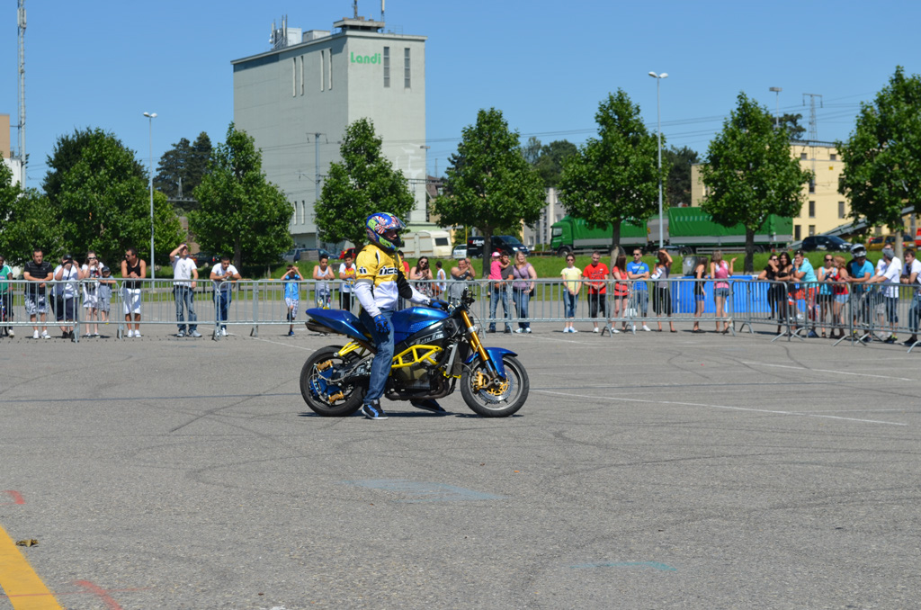 stunt%20(228)