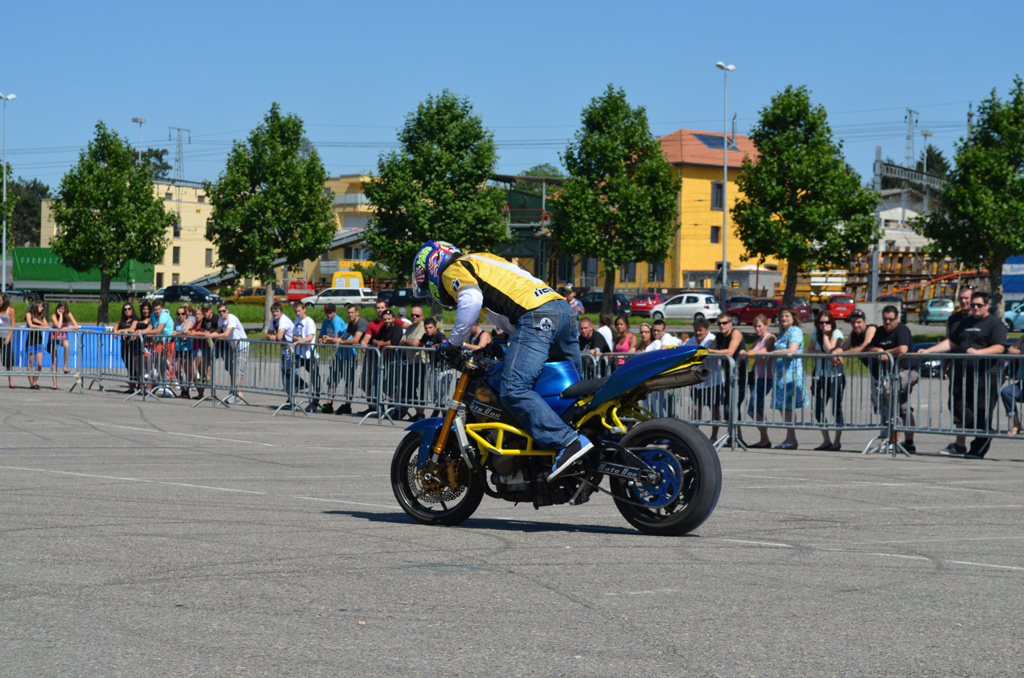 stunt%20(231)