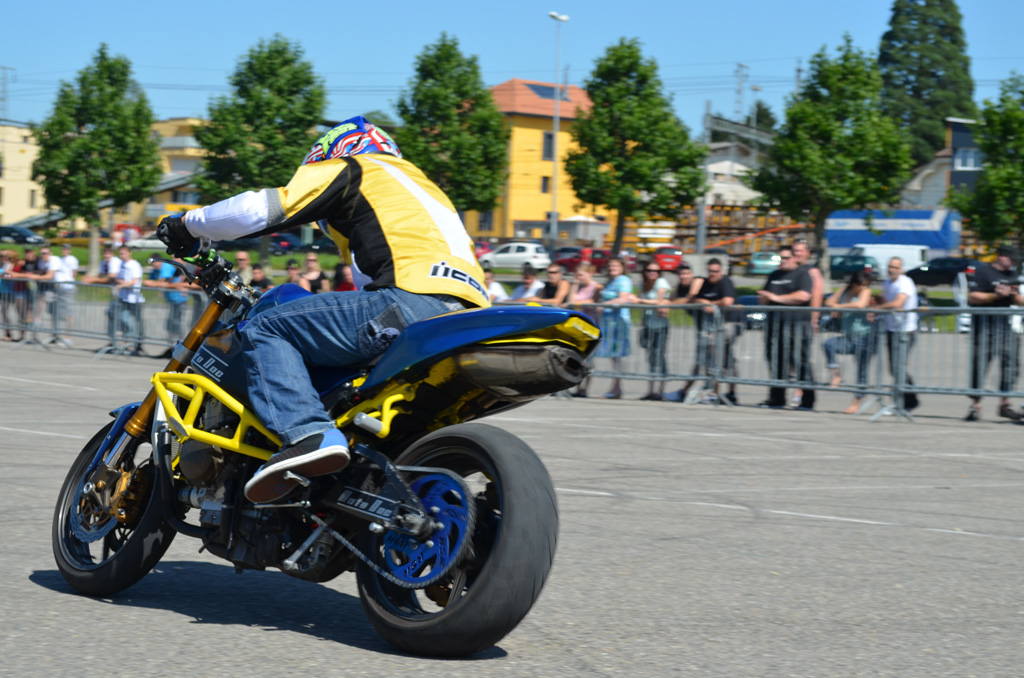 stunt%20(236)