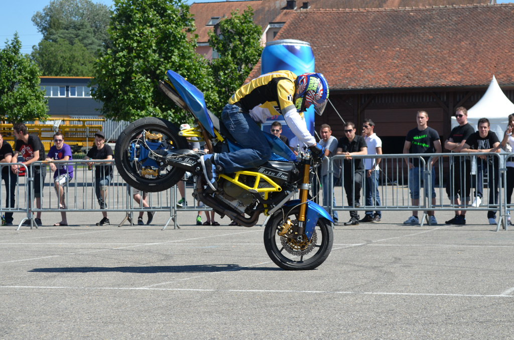 stunt%20(239)