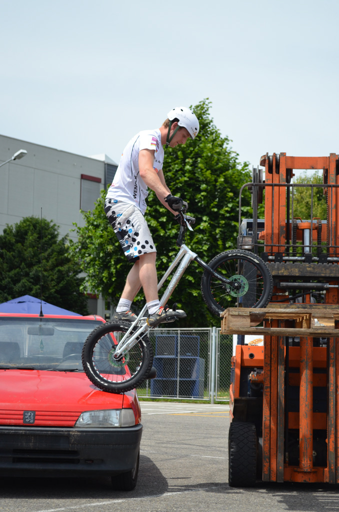 stunt%20(25)