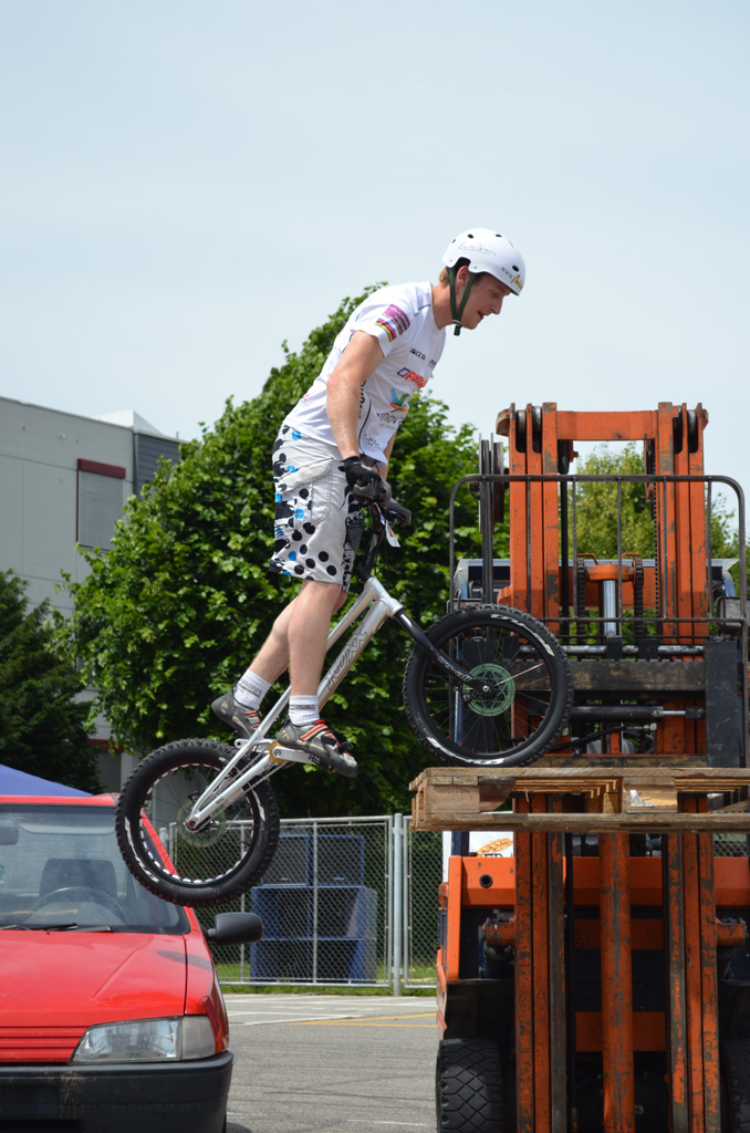 stunt%20(26)