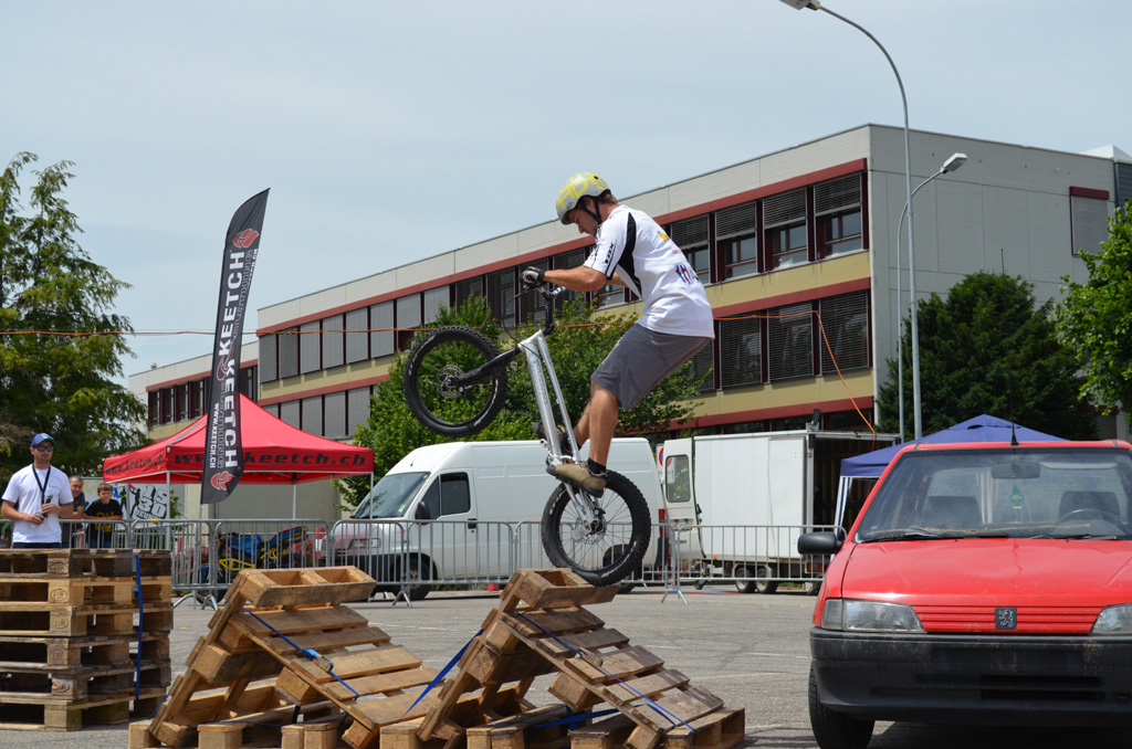 stunt%20(32)