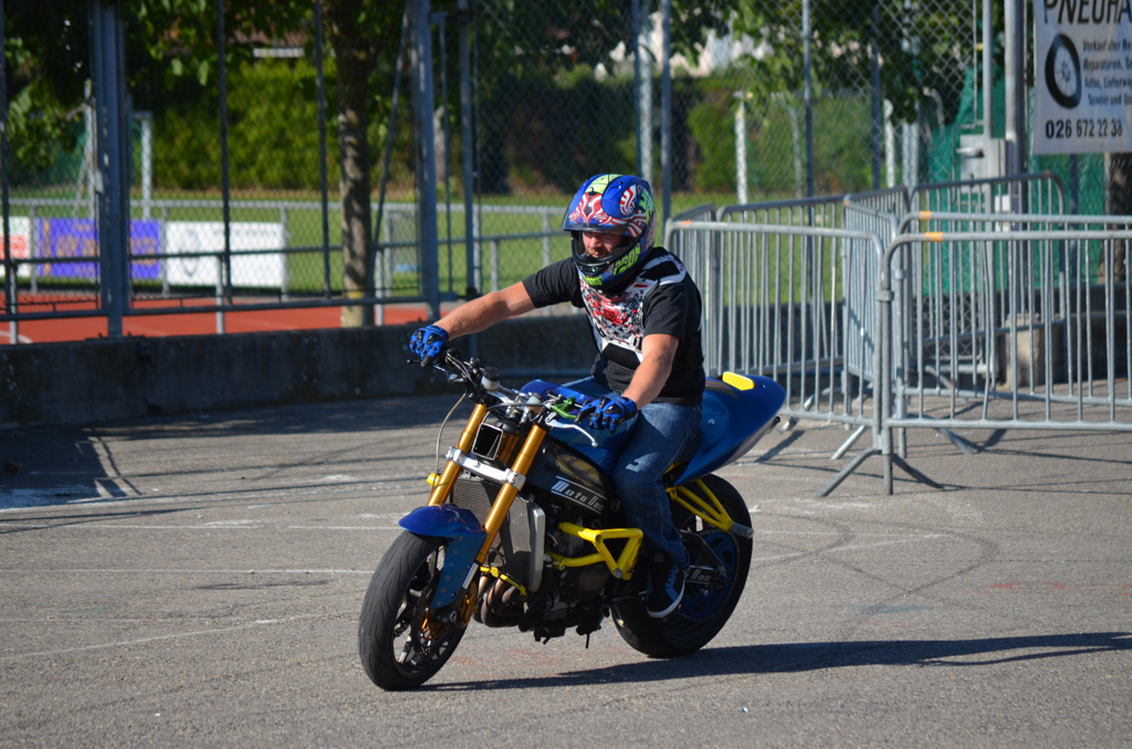 stunt%20(325)