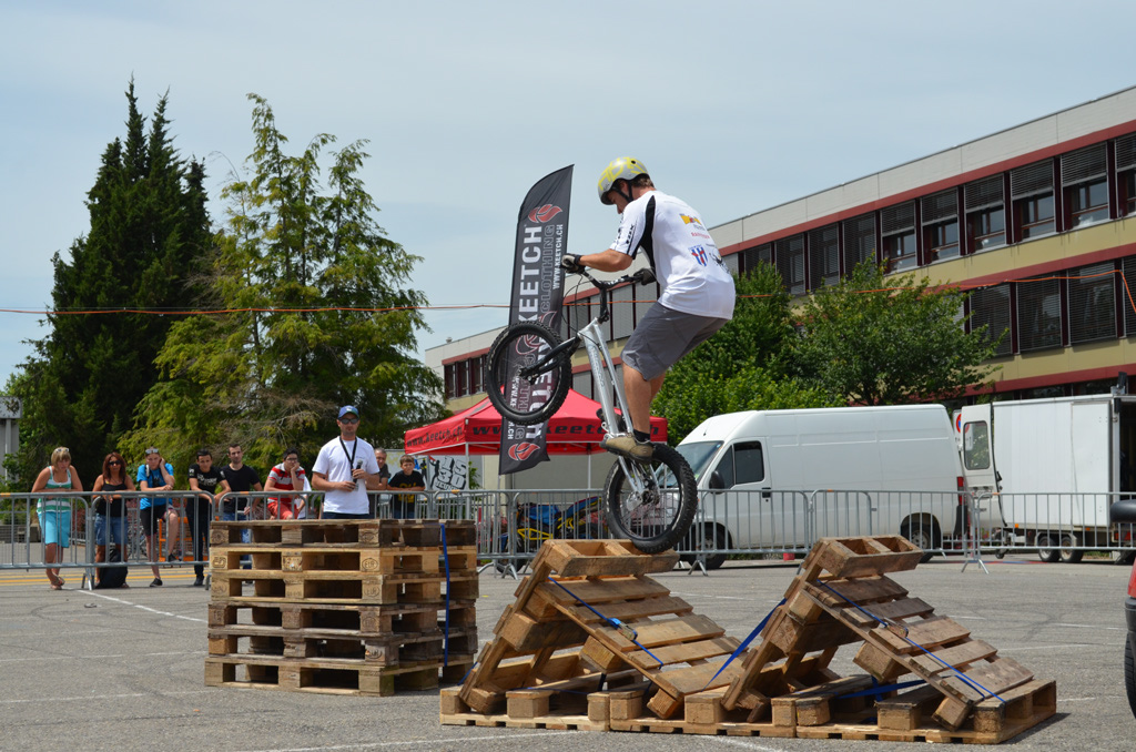 stunt%20(34)