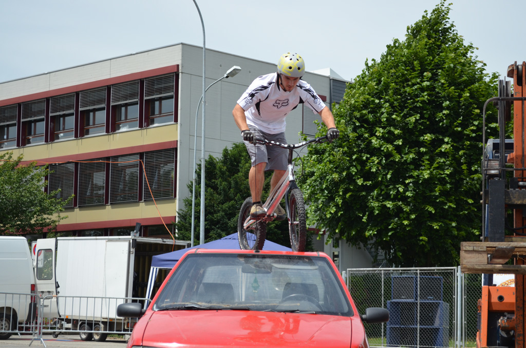 stunt%20(41)