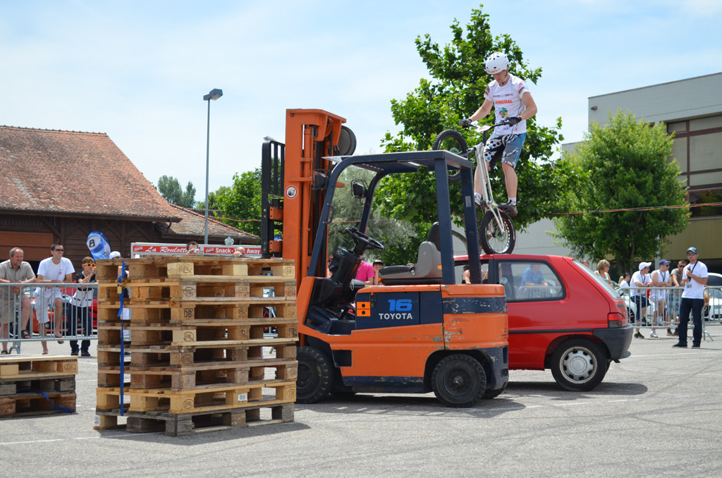 stunt%20(74)